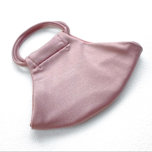 💗 Blush Satin Face Mask - Picture 4 of 4